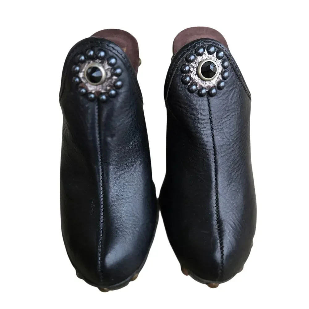 Hollywood Trading Company Womens EU Sz 39 Black Leather Heel Clogs Studded